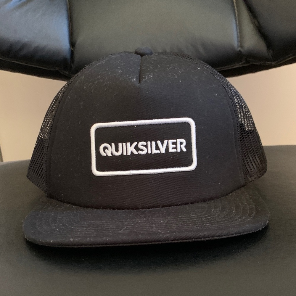 Quiksilver Classic Black Mesh Cap